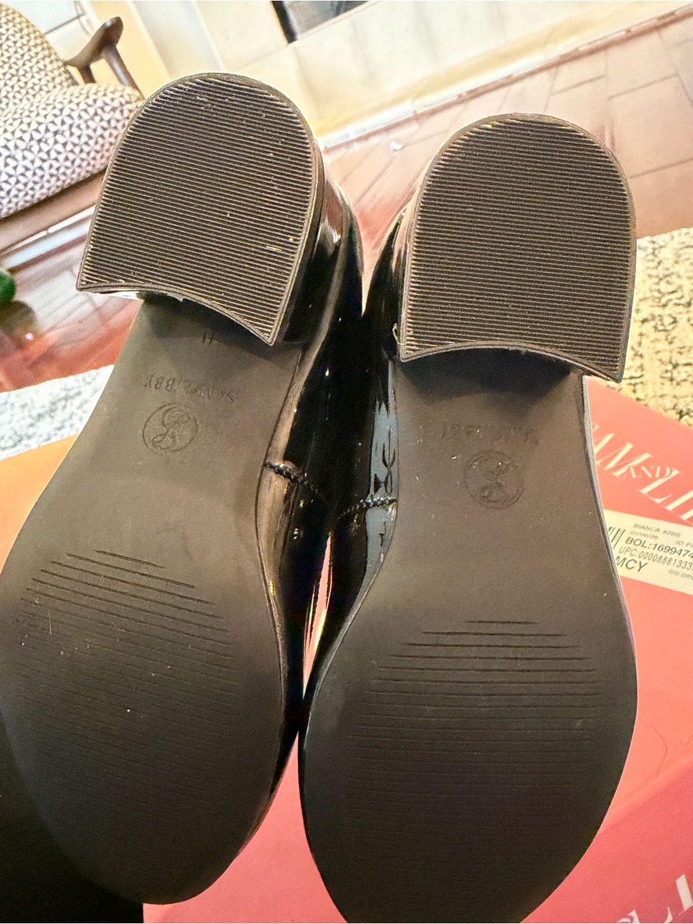 Black Patent T-Strap Mary Jane Heels - Picture 4 of 6
